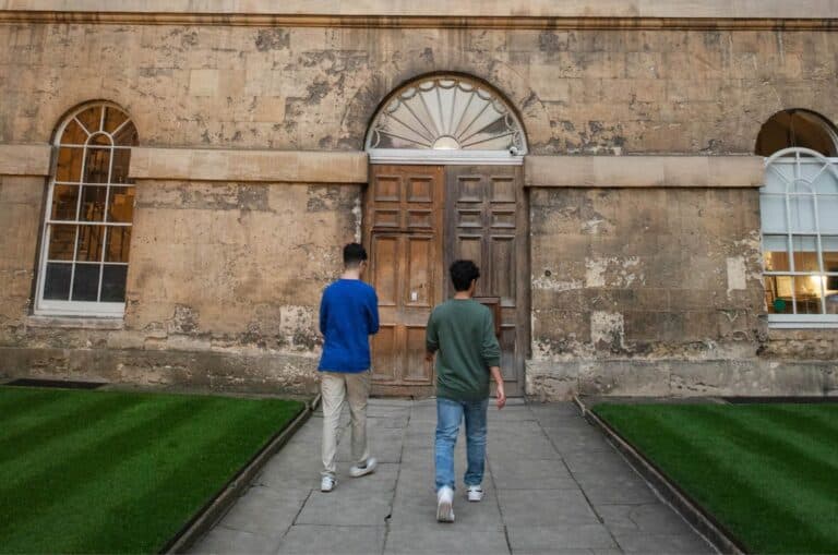 Students walking to their college